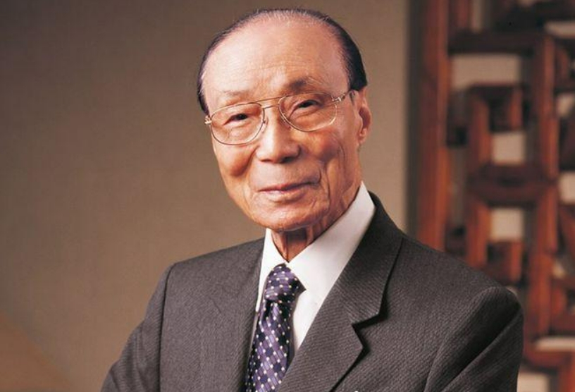 全球9位百岁名人的长寿秘诀：散步、看喜剧......