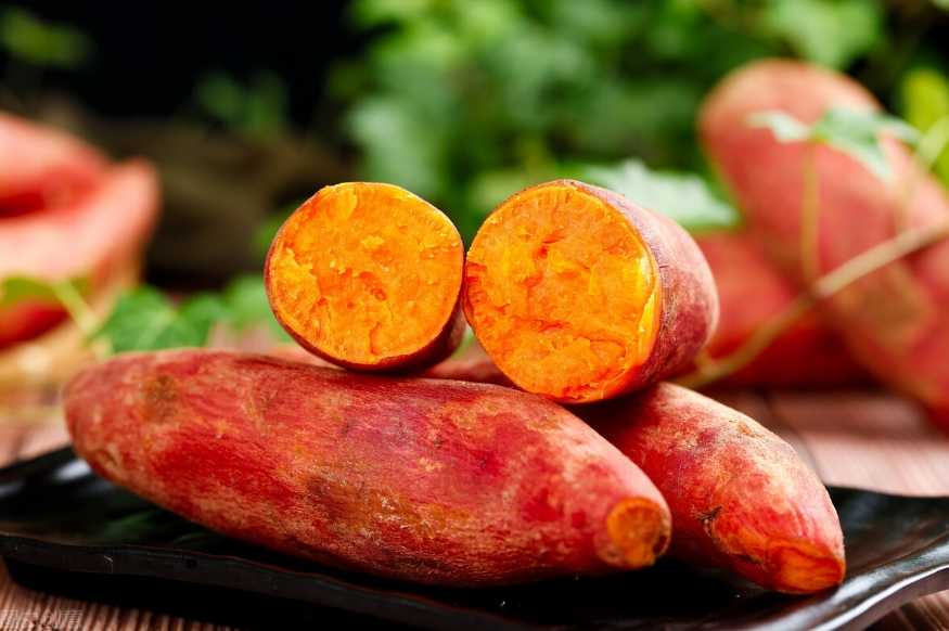 新研究：65岁以上适量吃红薯，可降低30%患肠胃疾病率